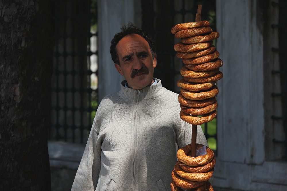 Bagels seller / Продавец бубликов