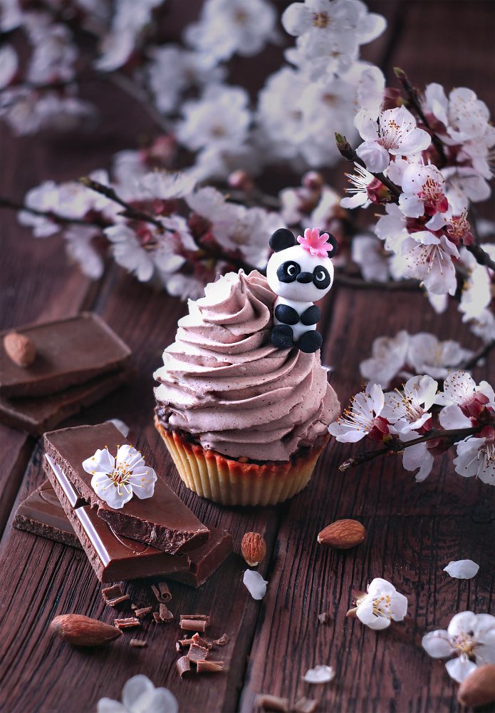 Японские сладости с ароматом сакуры