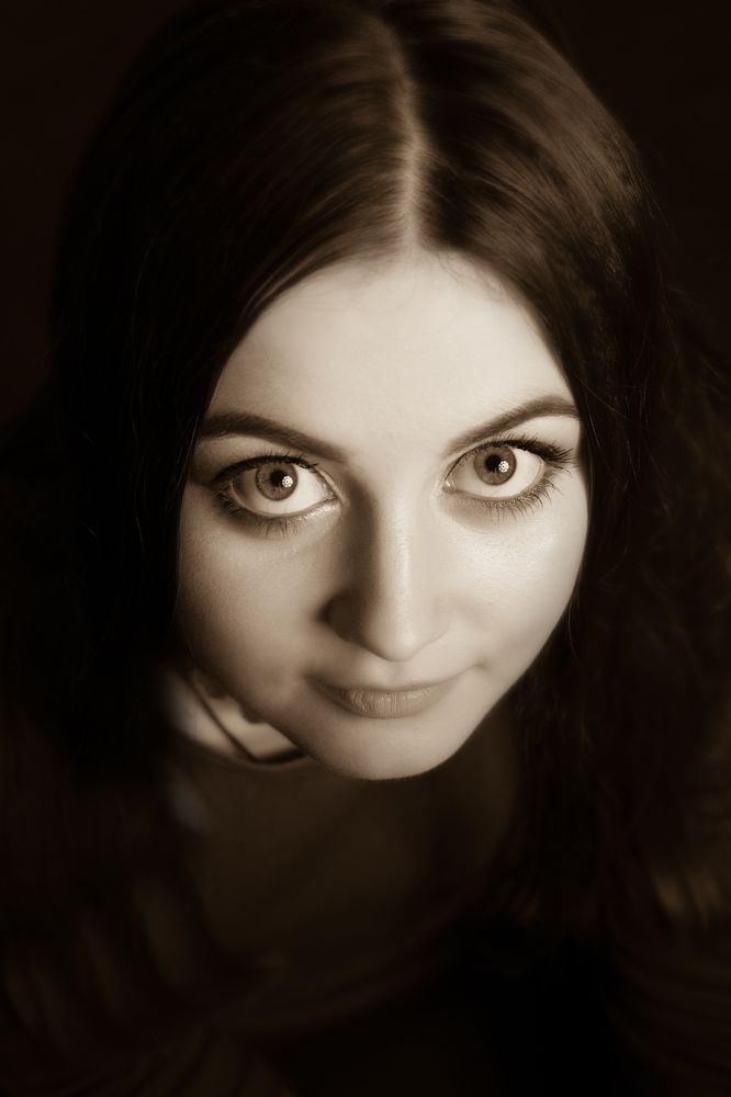 Эти глаза напротив....