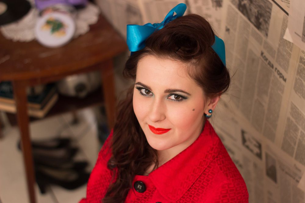 Про Ангелину...