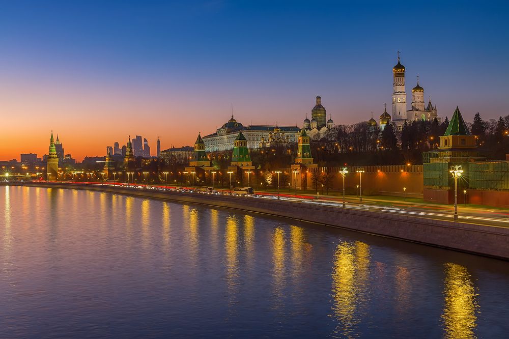 Вечерняя Москва