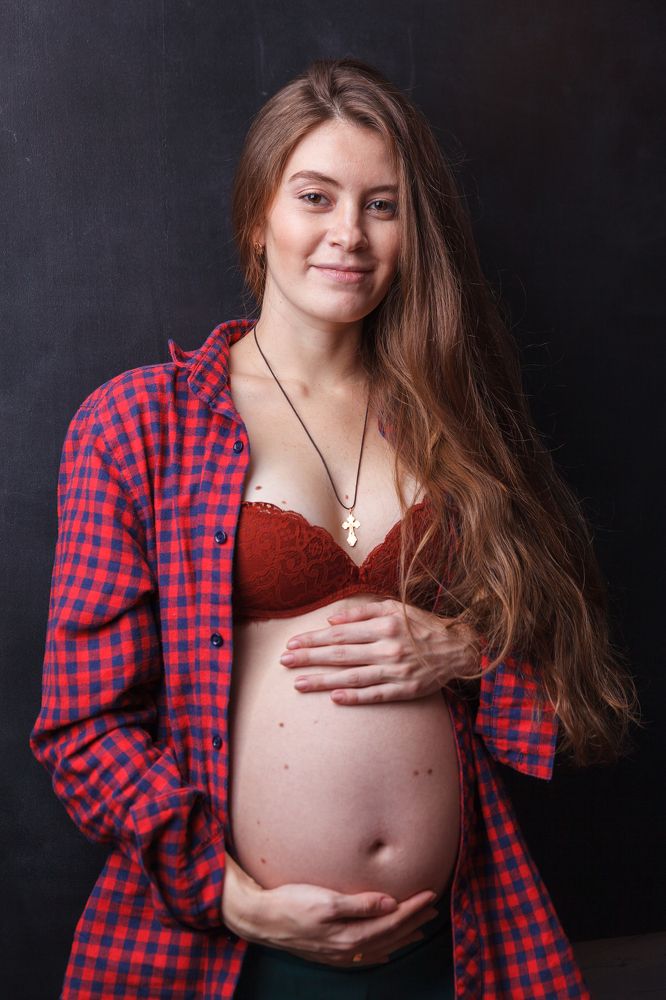 beautiful young future parents