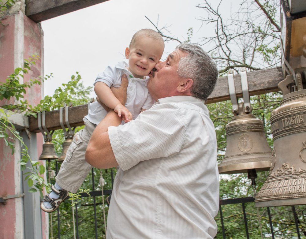 Два поколения.