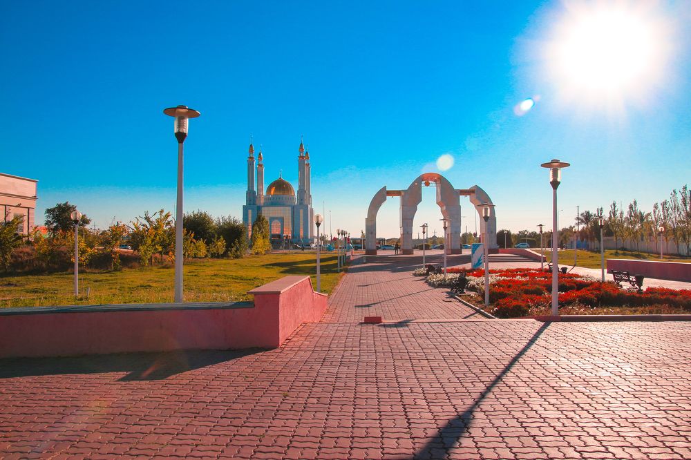 Полдень в городе