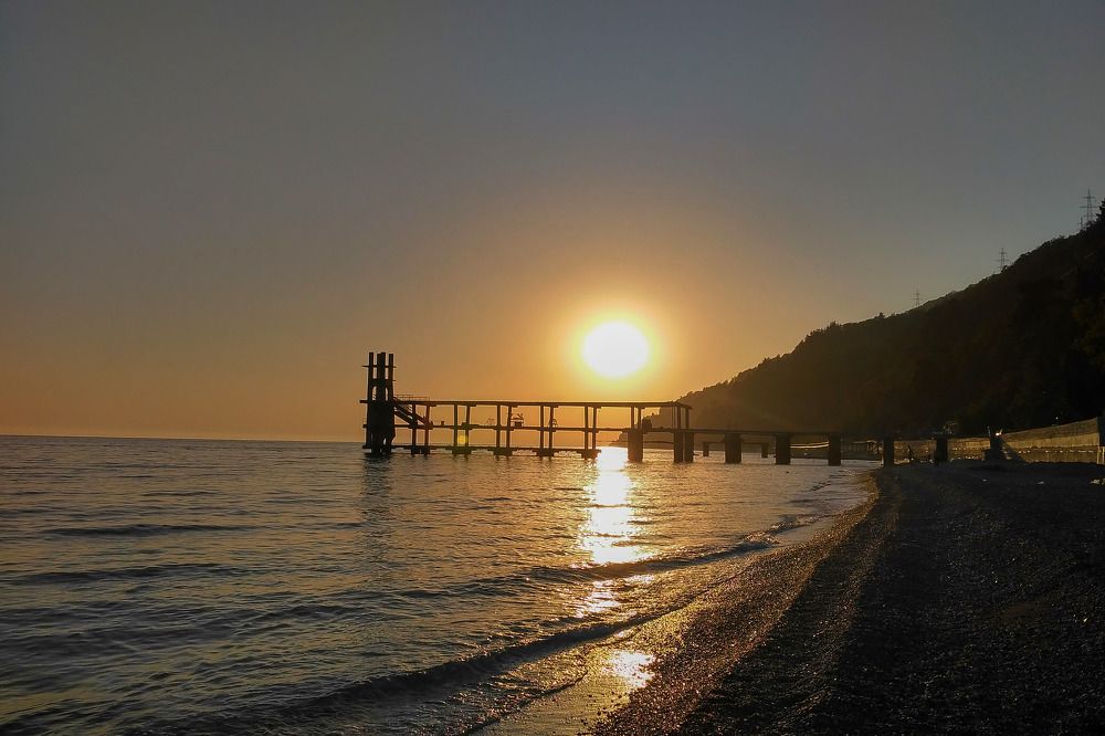 закат в Абхазии