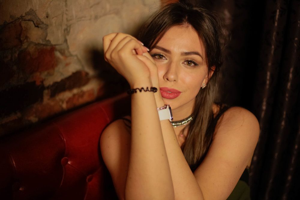 незнакомка