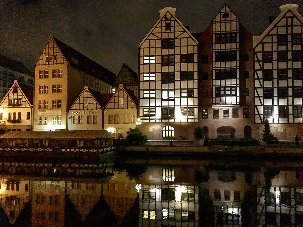 Прогулка по ночному Гданьску