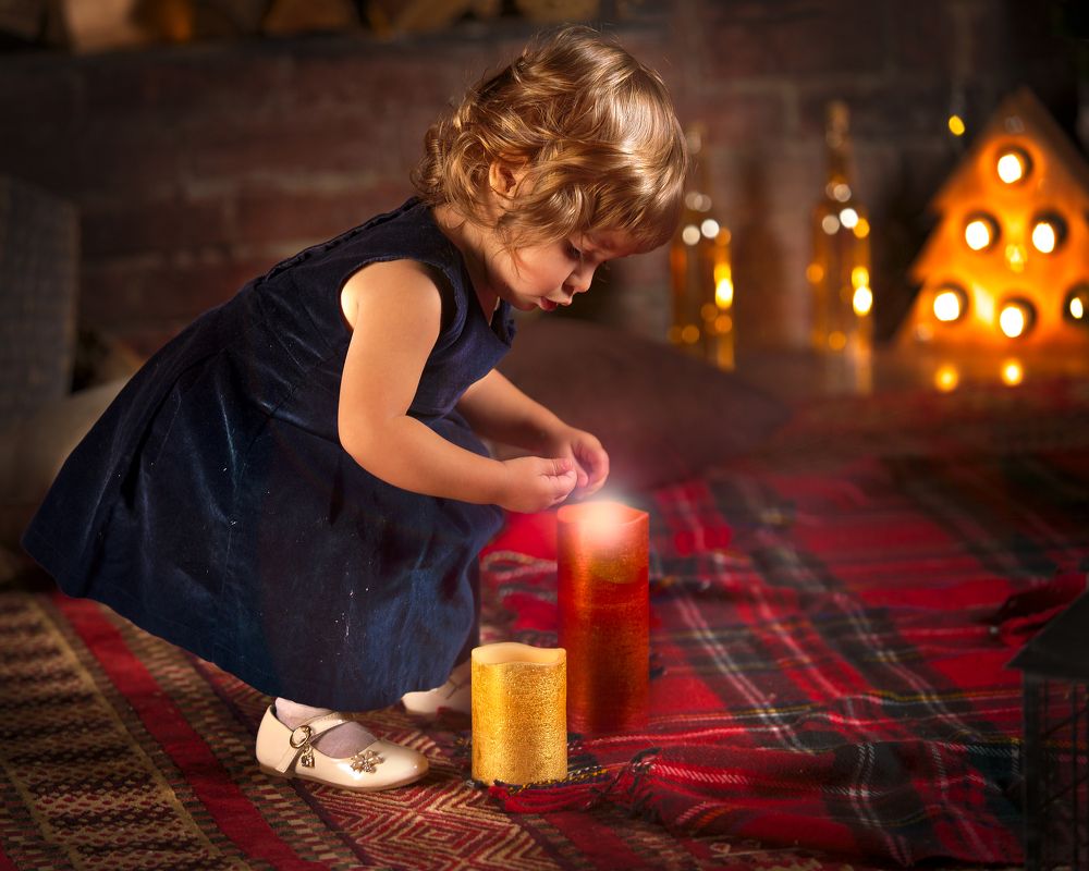 Если свечи зажигают, значит это кому-нибудь нужно, главное в это верить