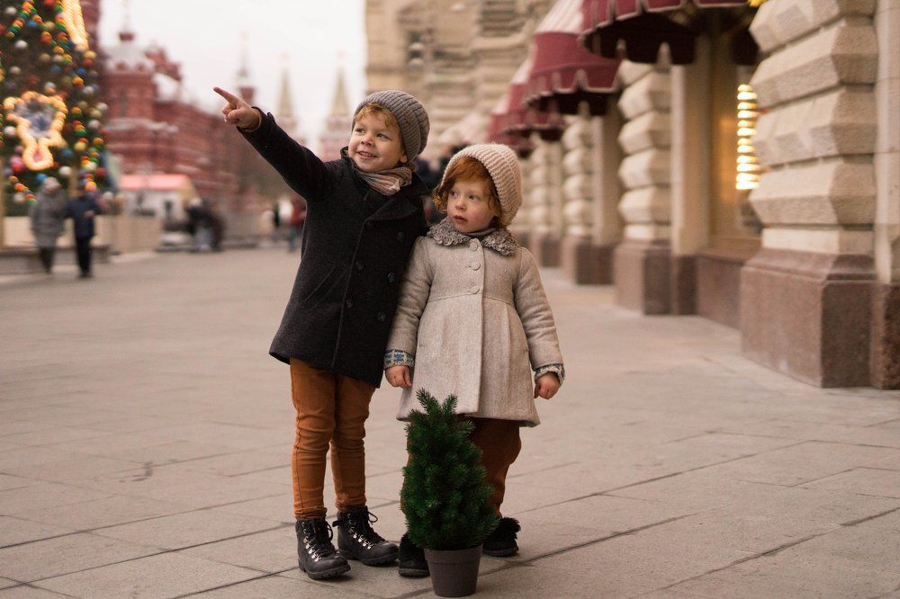 Смотри,  что там?