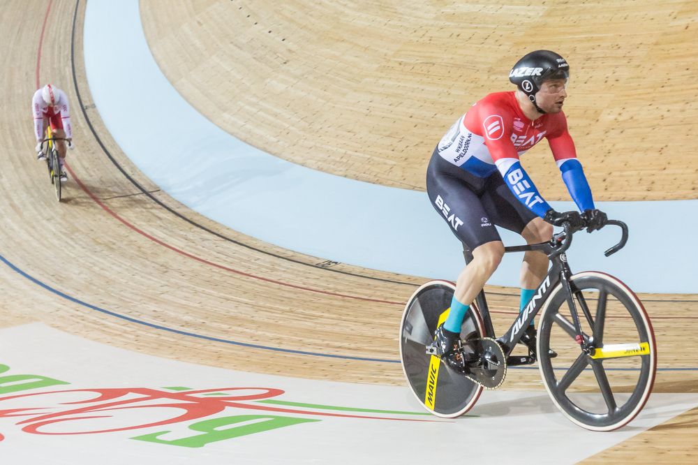 По малому радиусу