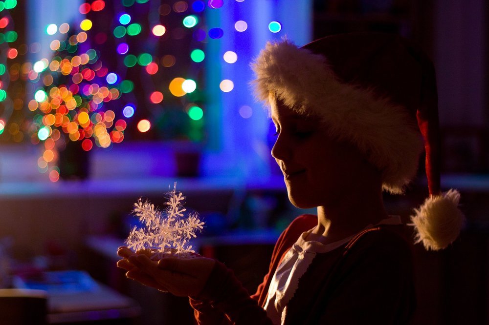 Если снежинка не растает, в твоей ладони не растает...