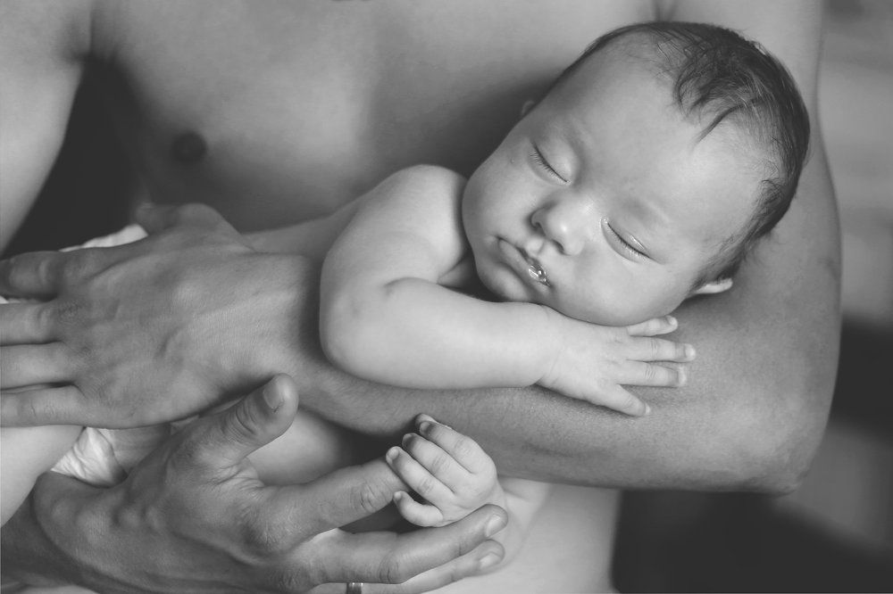 на папиных руках