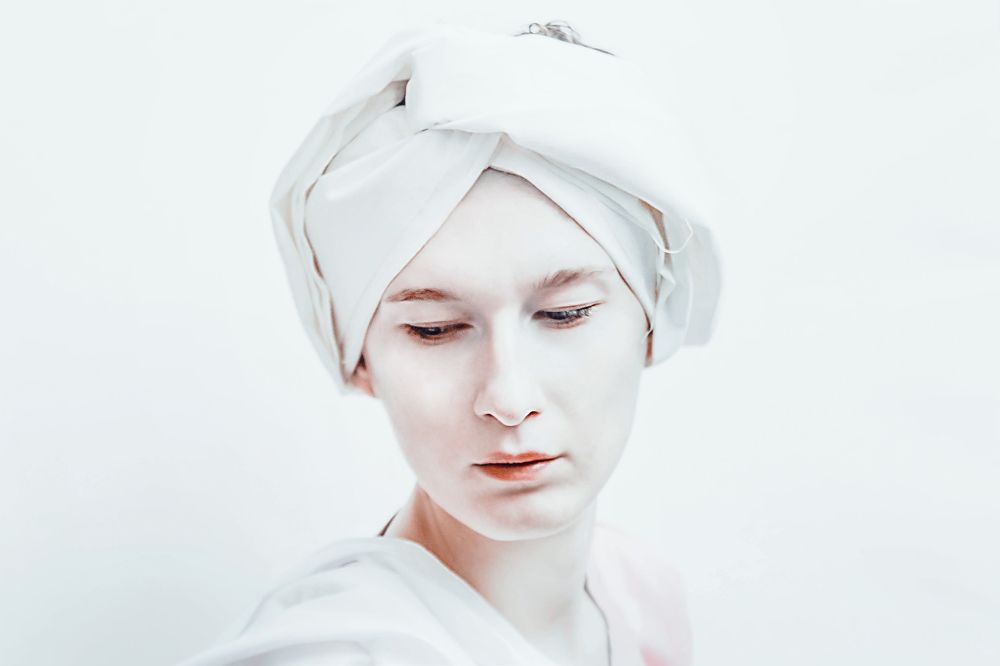 Белое на белом