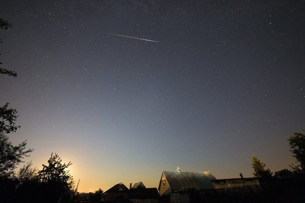 Метеор из потока Персеиды.