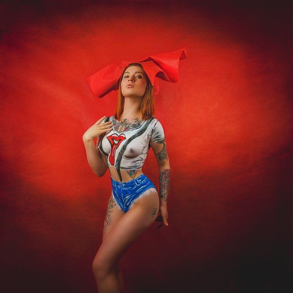 Pin-Up Girl