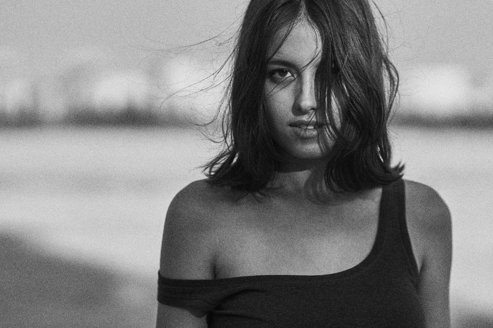 ДЕВЧОНОЧКА.. - ИЗ ДЕТСТВА...