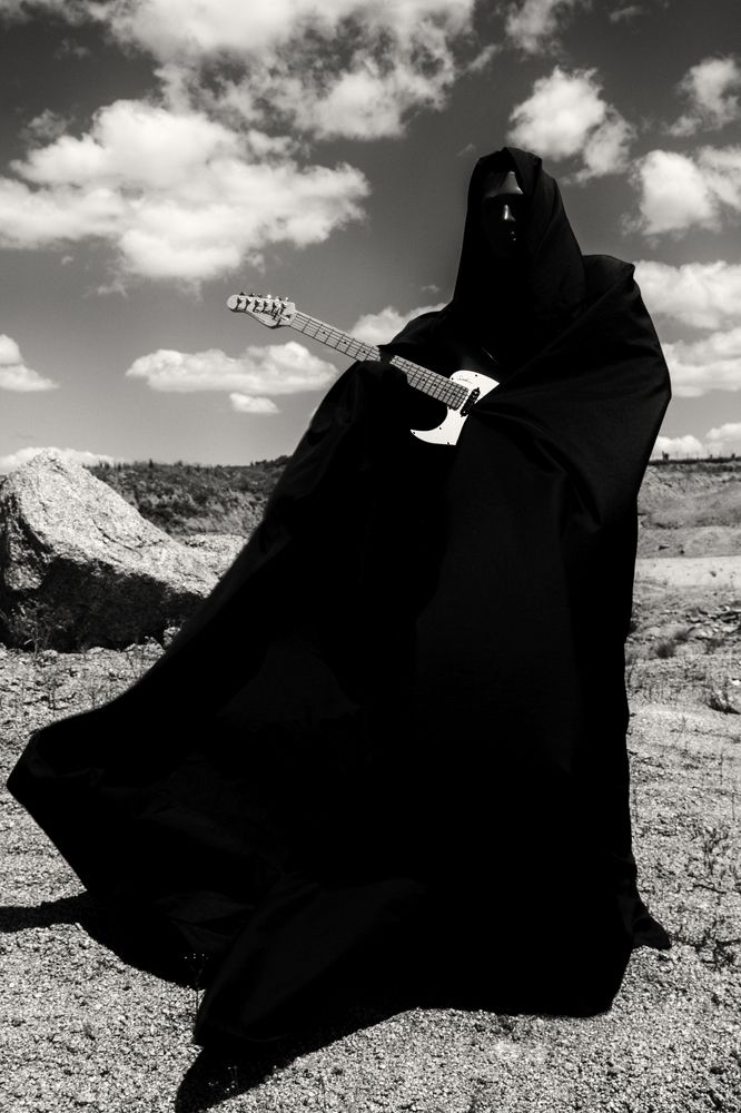 La música de la muerte ( the music dead)