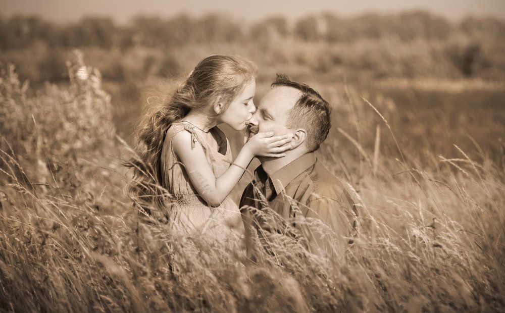 Дочкин поцелуй