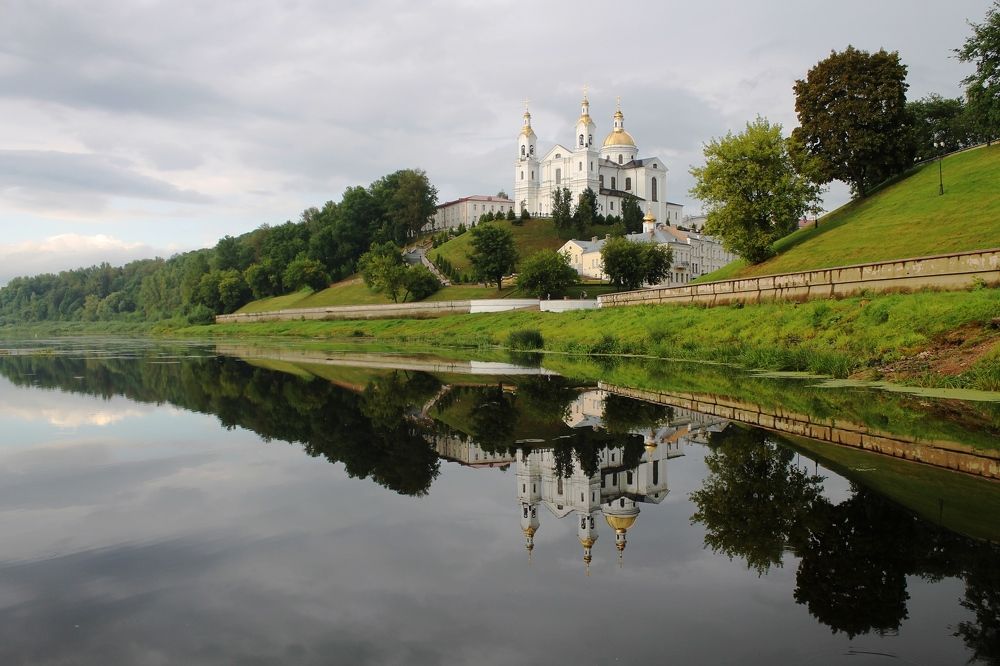 Отражение на Двине