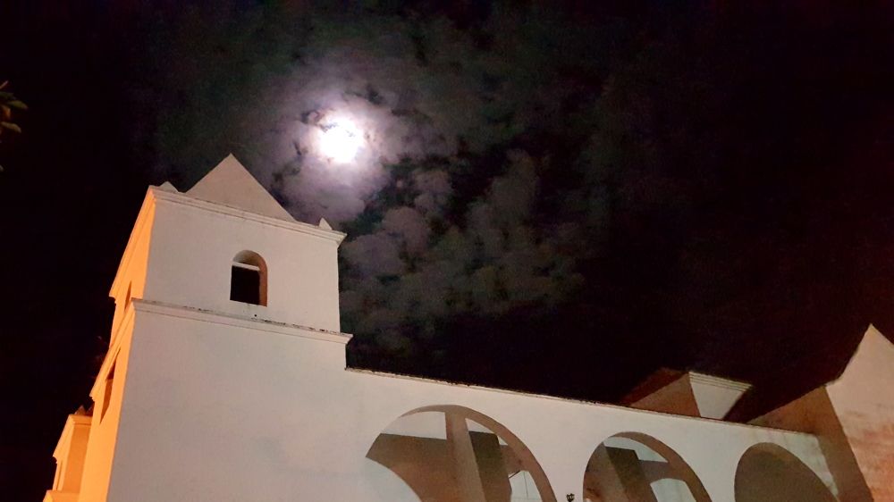 Monumento a la luz de la Luna