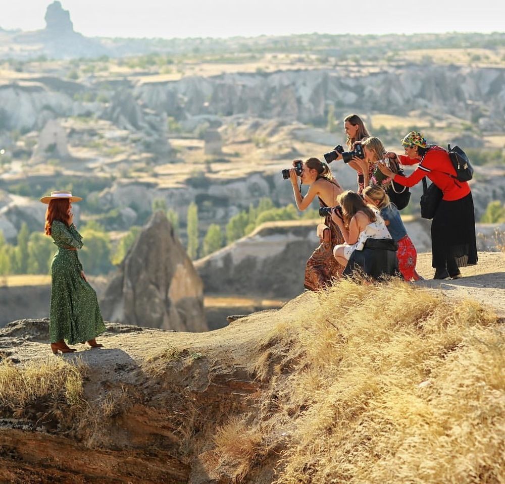 Работаем , девочки .