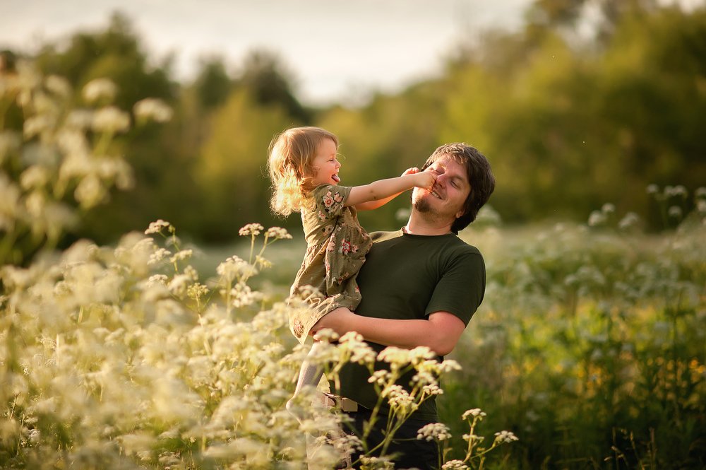 С папой весело всегда.