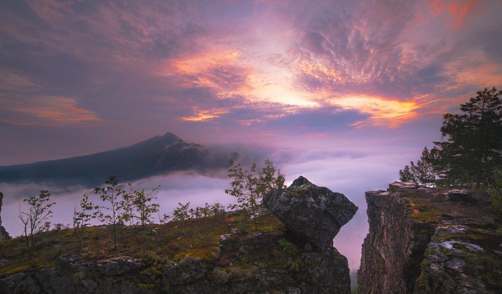 Туманное утро в горах