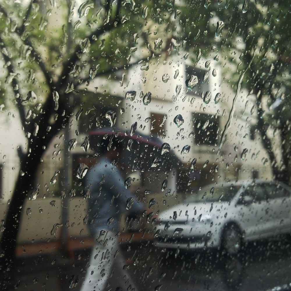 India, rain in Mumbai