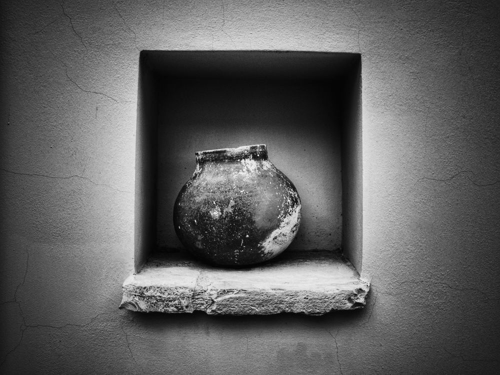 Traditional, minimal/2