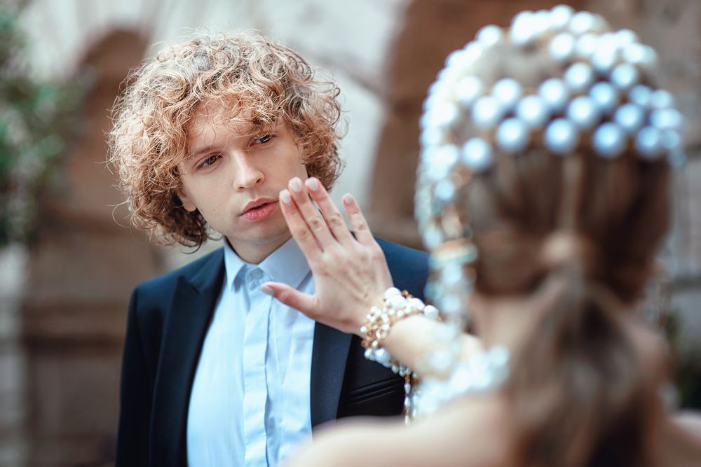 Fashion. Love. Story.