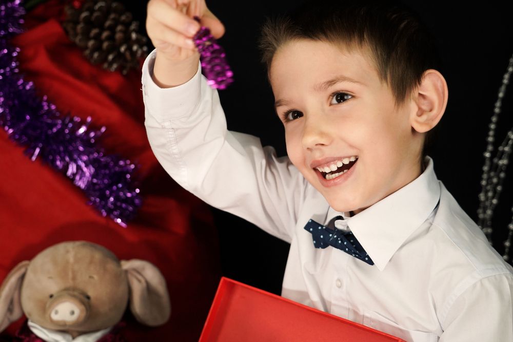 Новый год к нам мчится