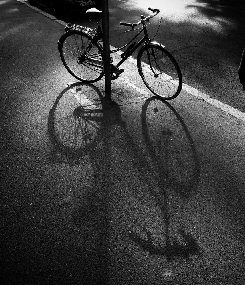 Велосипед и его тень