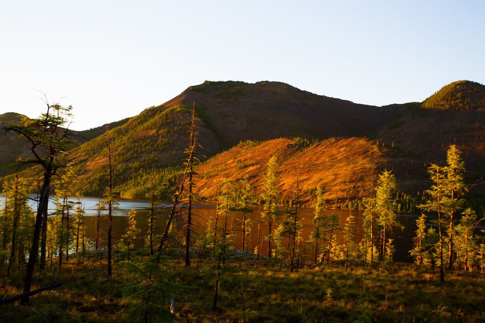 Закат на озере.