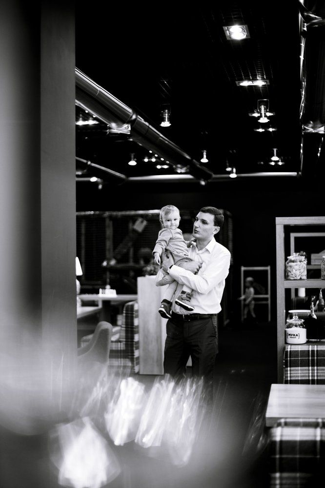 носи свою девочку на ручках :)