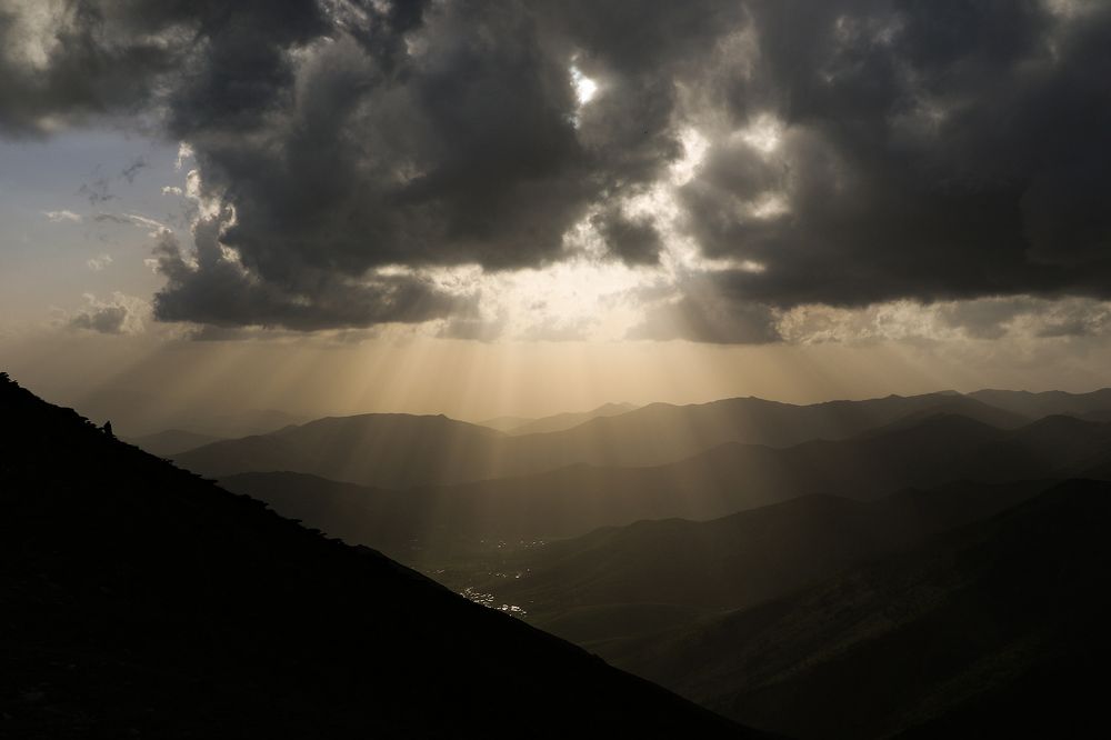 the sun in the cloud