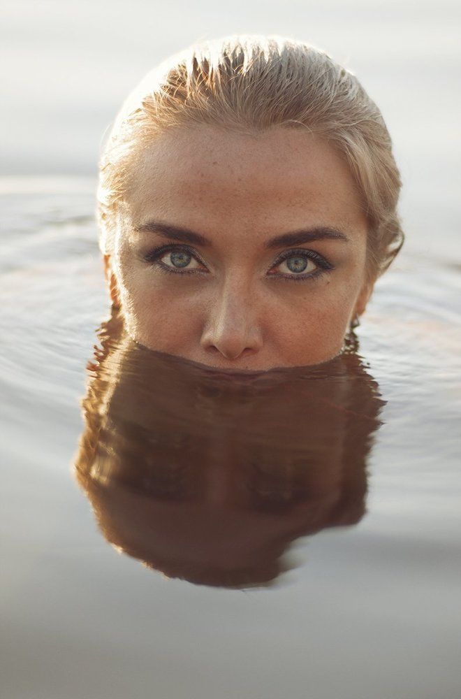 Два океана глаз...