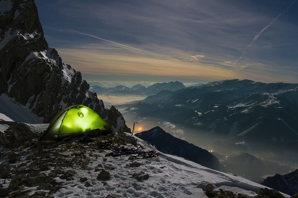 Ночь у черты