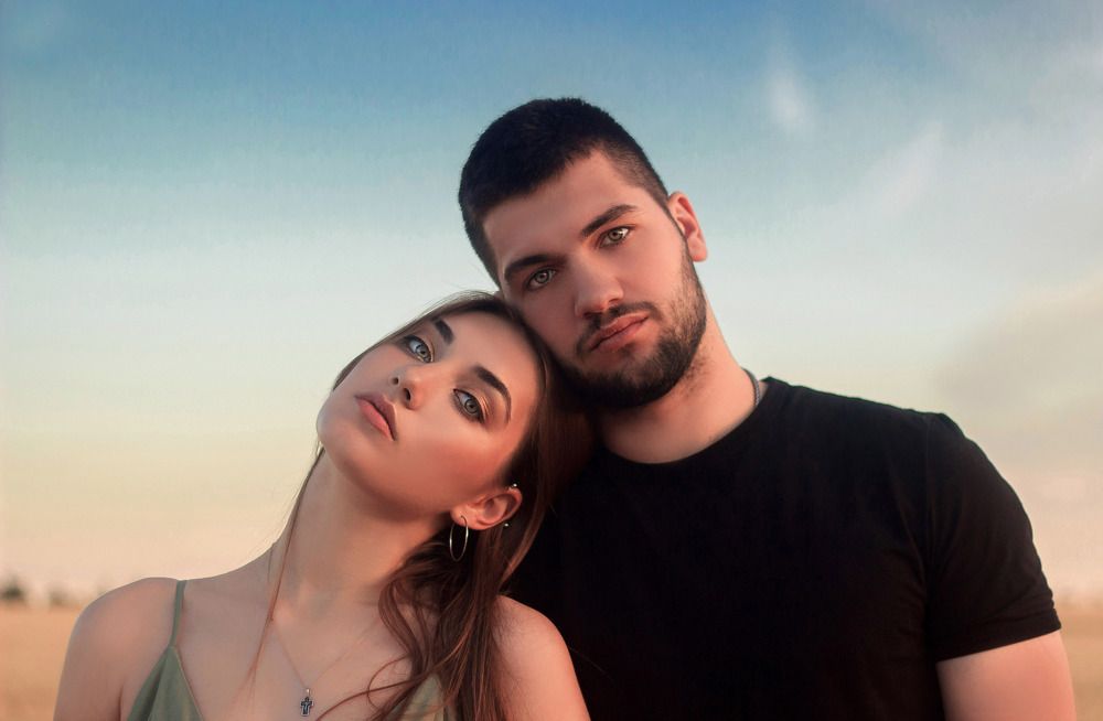 В одном направлении