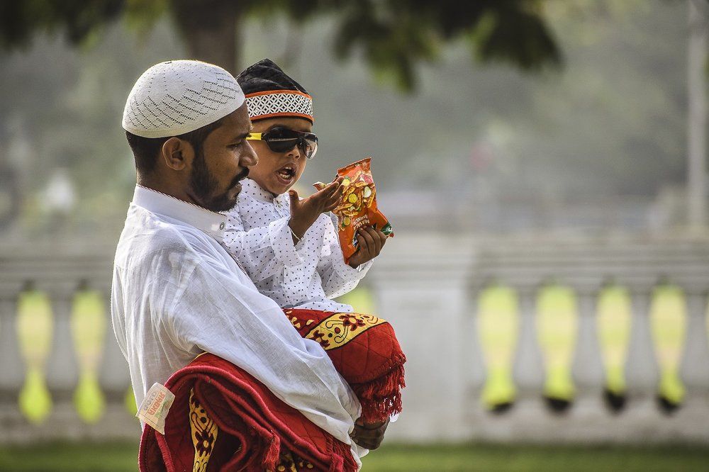 THE TREE OVER THE HEAD FOR A SON