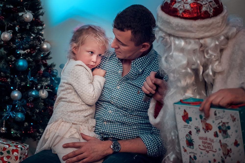 Ты подарок мне принёс?