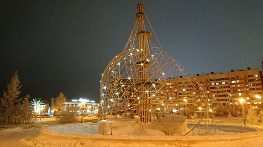 Город зимней ночью