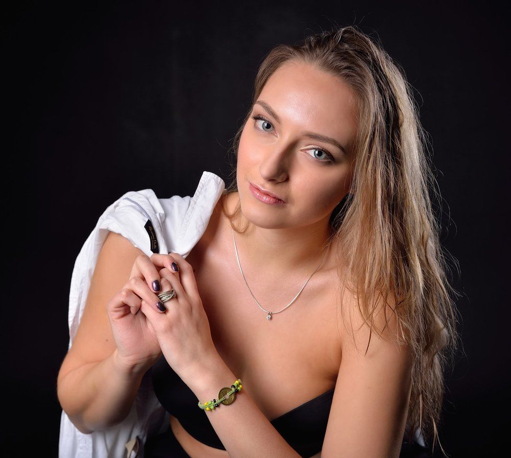 Портрет деловой девушки