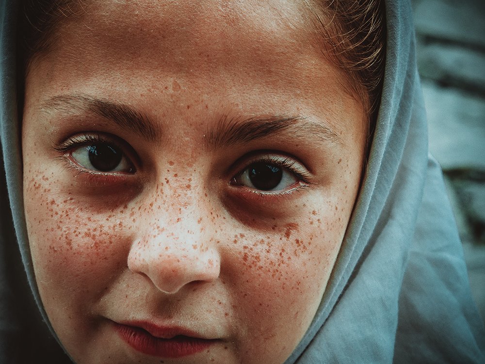 Rozhin,kurd girl