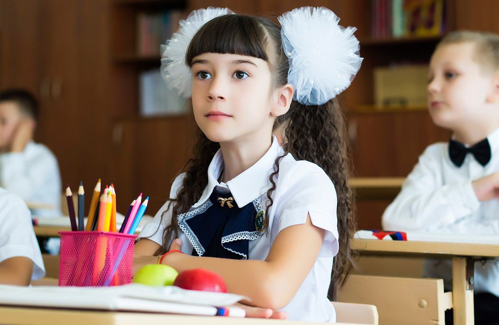 Первоклассница Дианочка