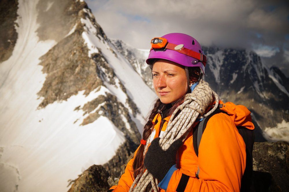 Альпинистка