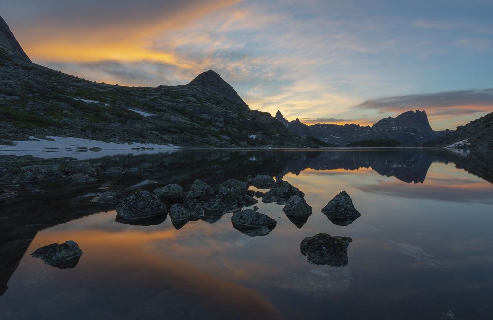 Закат на озере Горных Духов