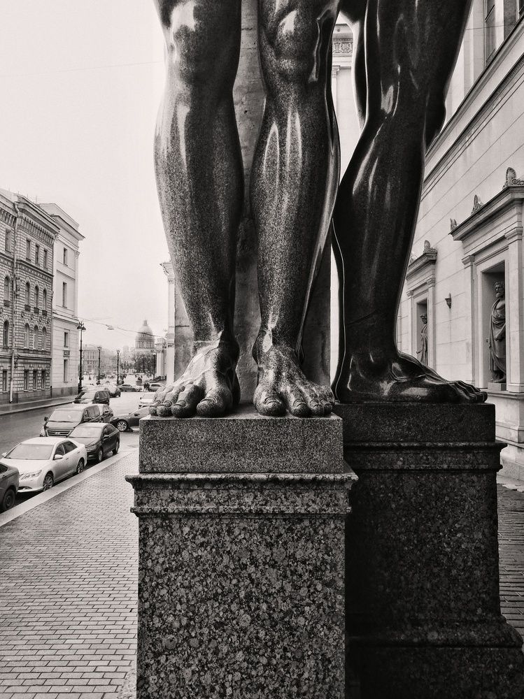 Черно-белый Петербург