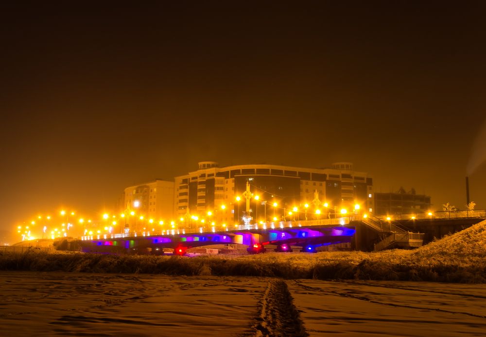 Туманный,холодный вечер в городе Якутске.