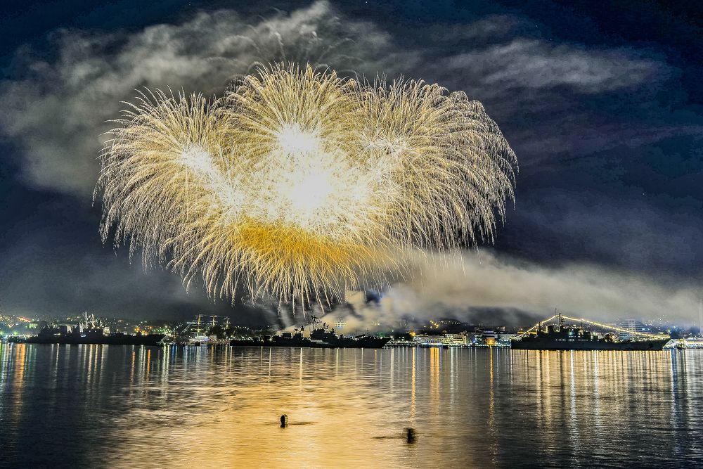 Салют День ВМФ