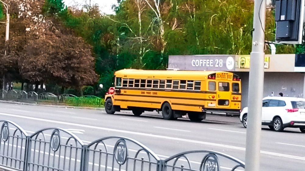 школьный автобус